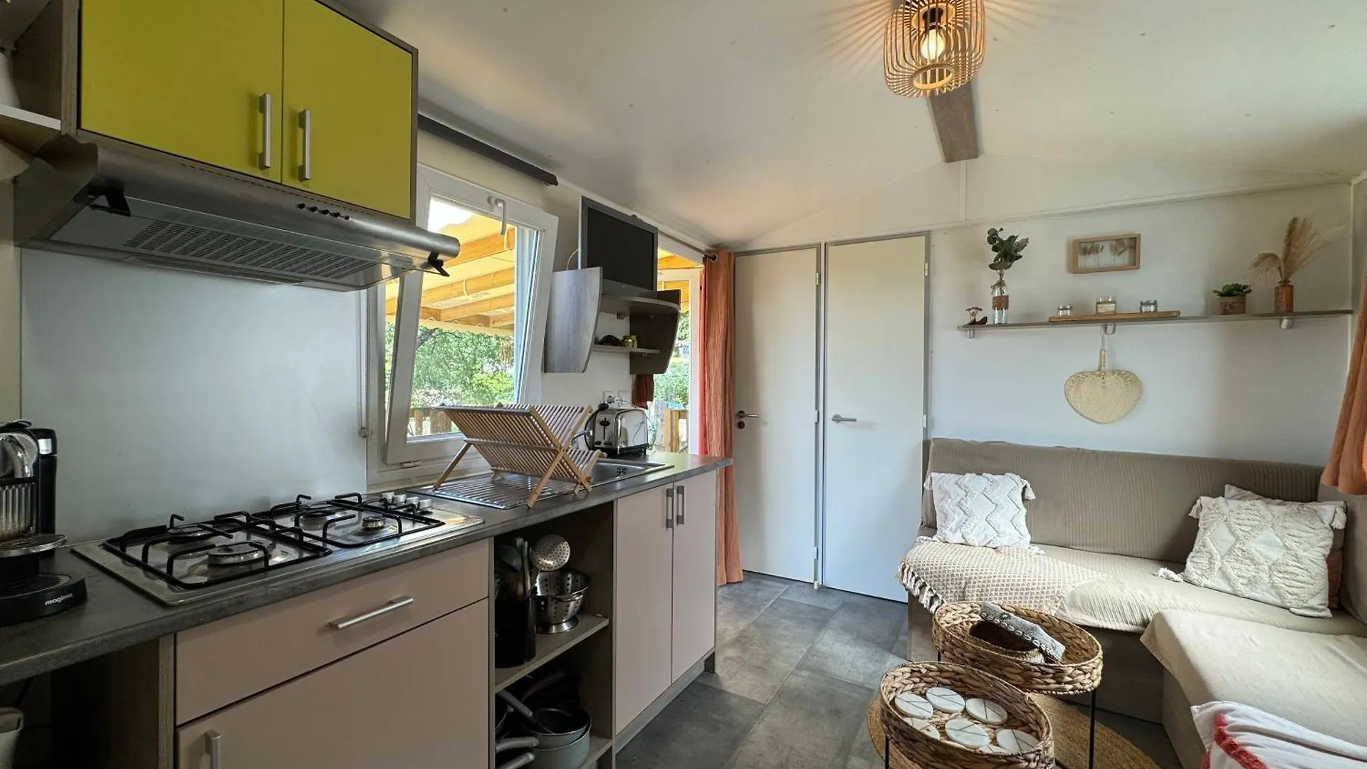 Campsite Mobil Home Climatise Golf De Saint Tropez Camping 4 Etoile Gassin France