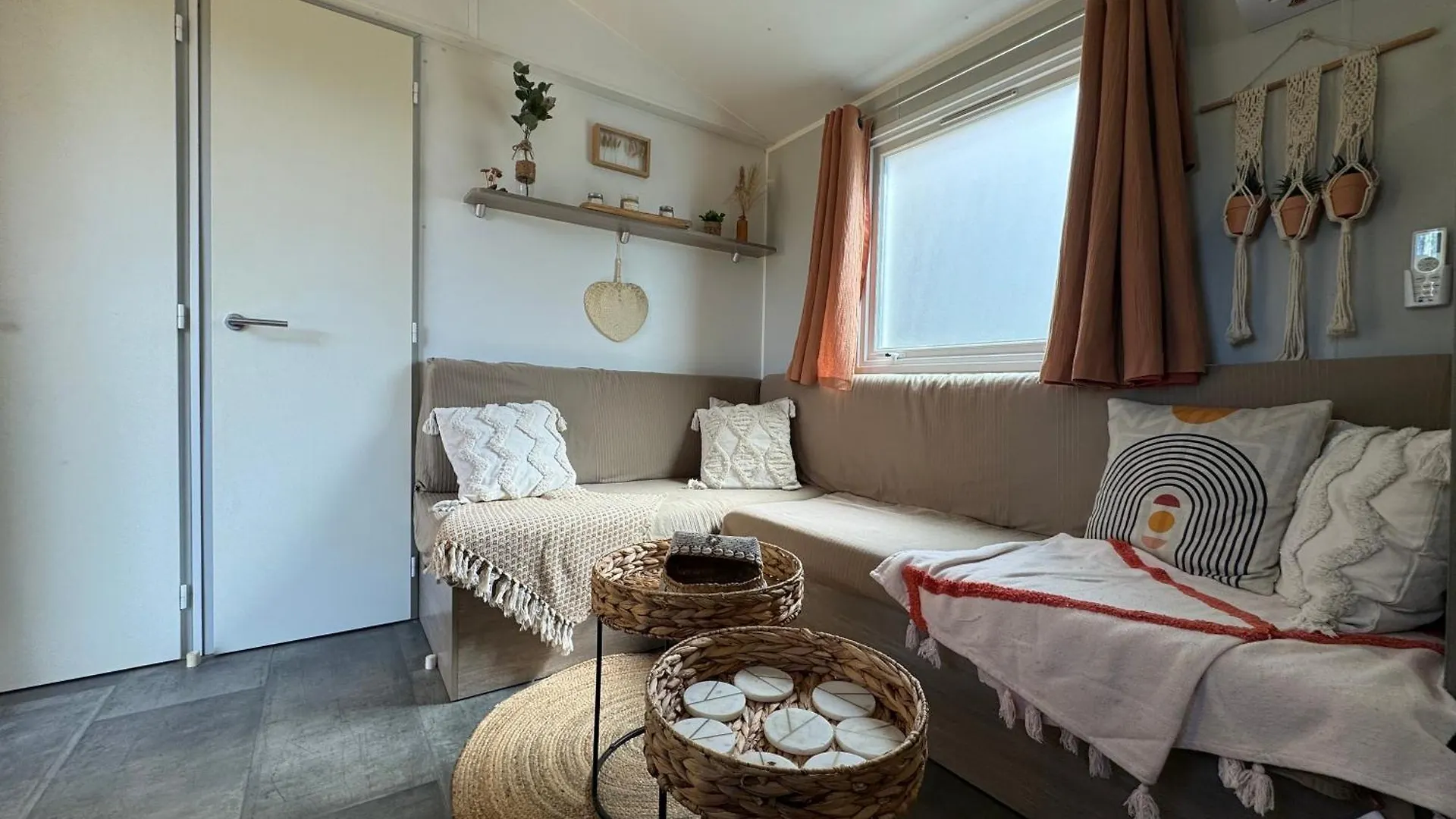 Mobil Home Climatise Golf De Saint Tropez Camping 4 Etoile Gassin 0*,  France